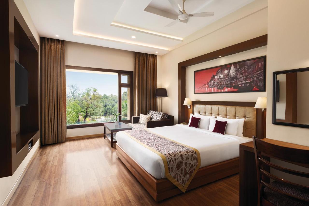 Ramada By Wyndham Varanasi Katesar Chandauli Экстерьер фото